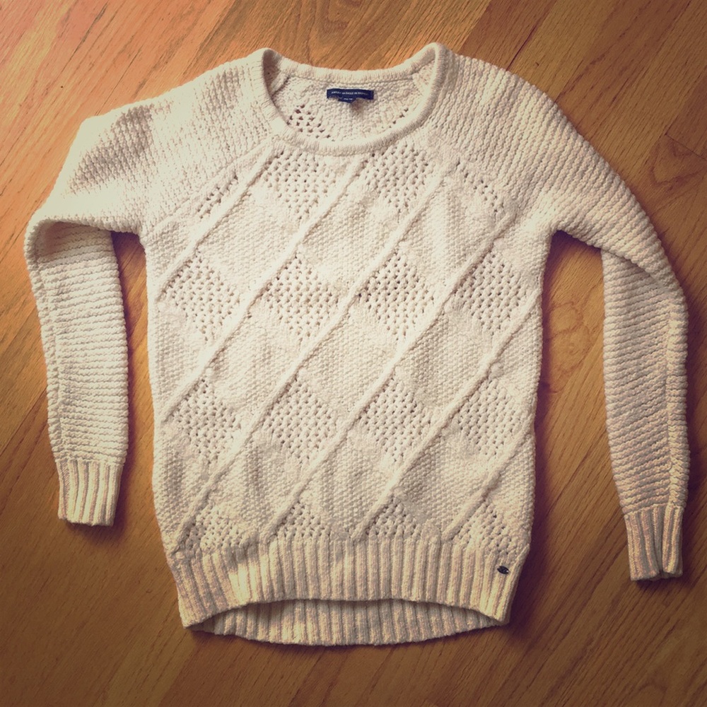 American Eagle Outfitters women’s pullover sweater